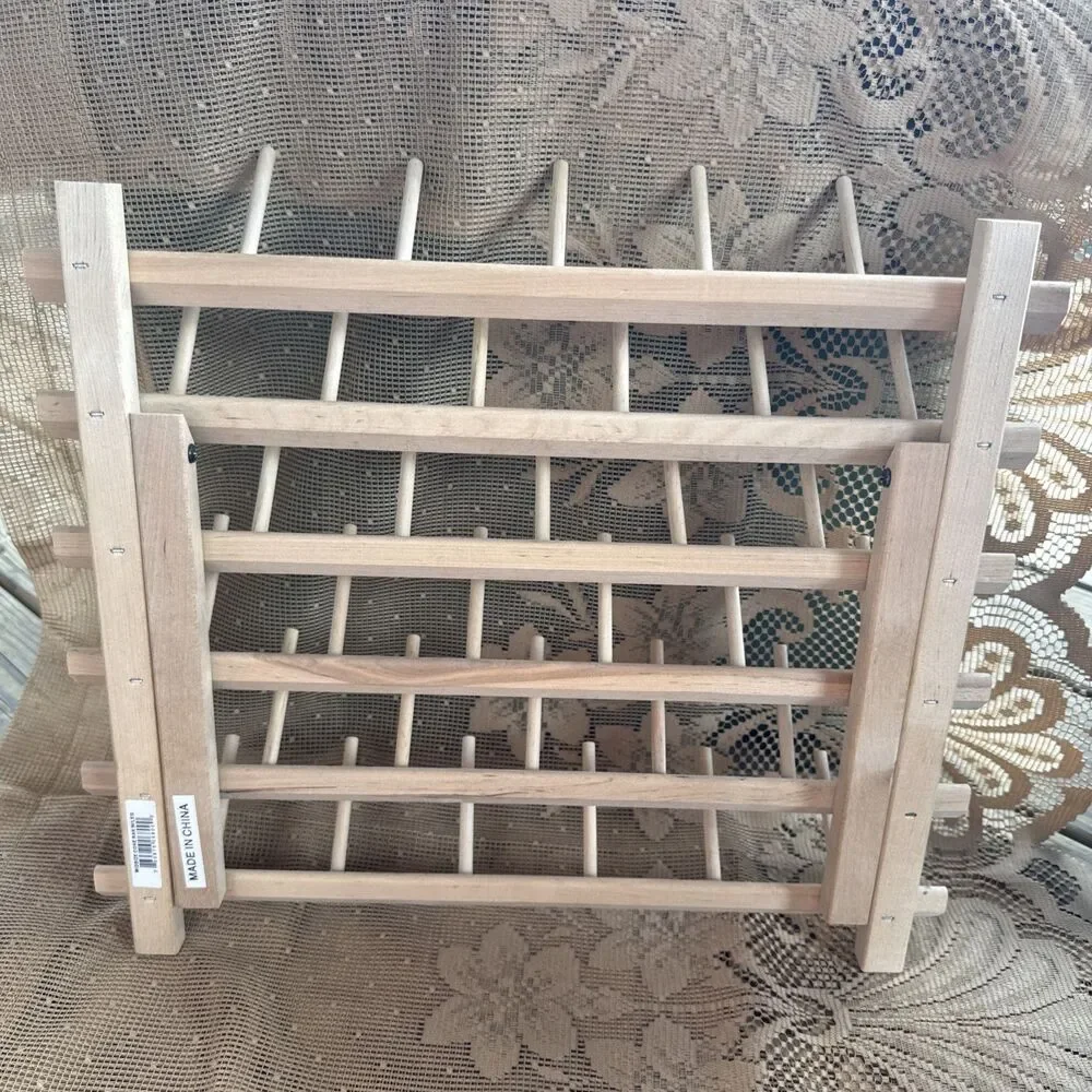 Unused June Tailor 33 Spool Wood Sewing Thread Rack JT680 Tabletop Organizer